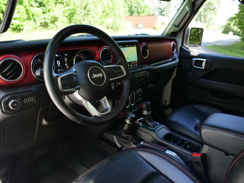 Used 2019 Jeep Wrangler Unlimited Rubicon AWD/4WD image 21