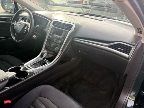 Used 2014 Ford Fusion SE image 13