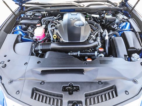 Used 2016 Lexus RC 200t RWD image 27