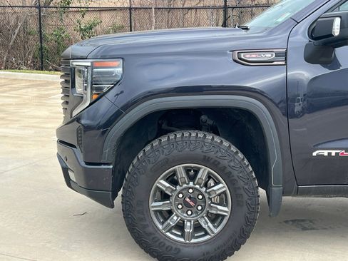 Used 2022 GMC Sierra 1500 AT4X image 8