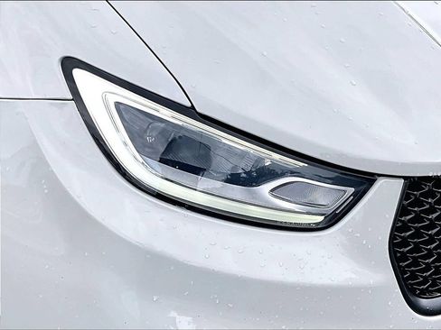 Used 2021 Chrysler Pacifica Touring w/ S Appearance Package FWD image 30