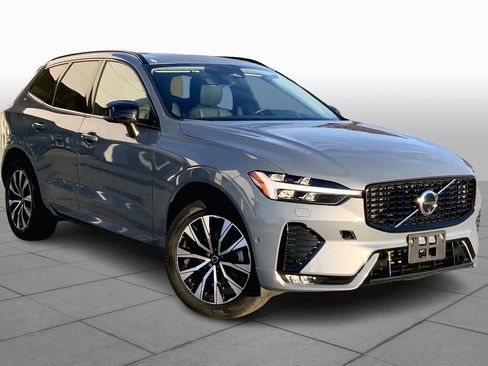Used 2024 Volvo XC60 B5 Plus image 2