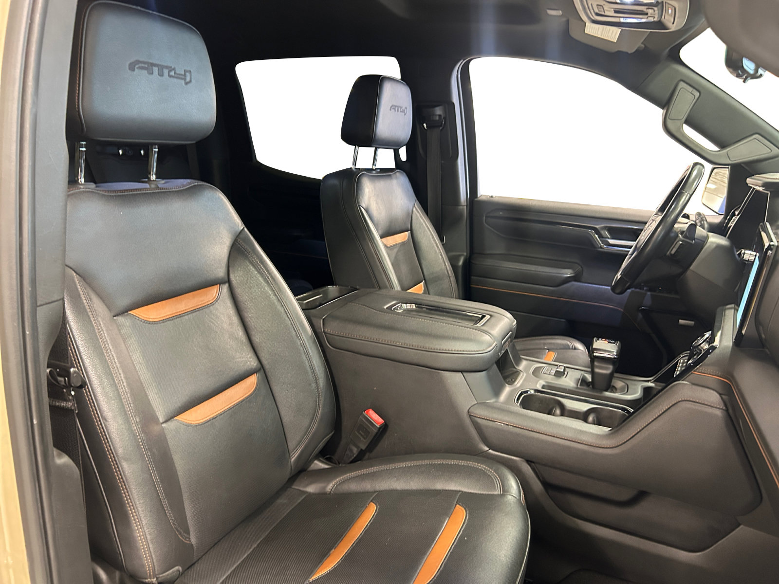 Used 2022 GMC Sierra 1500 AT4 w/ AT4 Premium Package AWD/4WD image 22