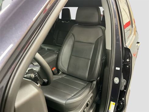 Used 2024 GMC Sierra 1500 SLT w/ SLT Premium Plus Package image 20