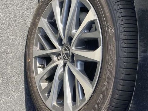 Used 2023 Lexus ES 350 w/ Accessory Package (Z2) image 7