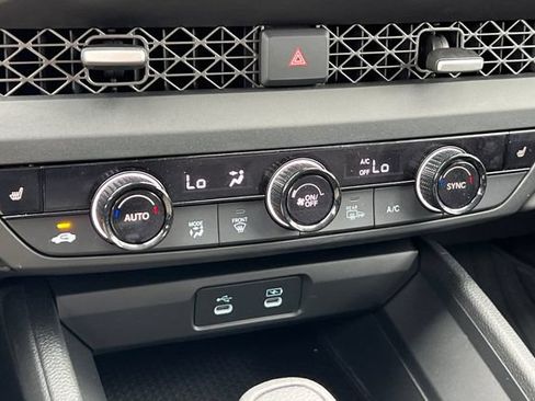 Used 2025 Honda Accord SE image 26
