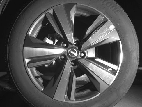 Used 2026 Nissan Rogue SL FWD image 15