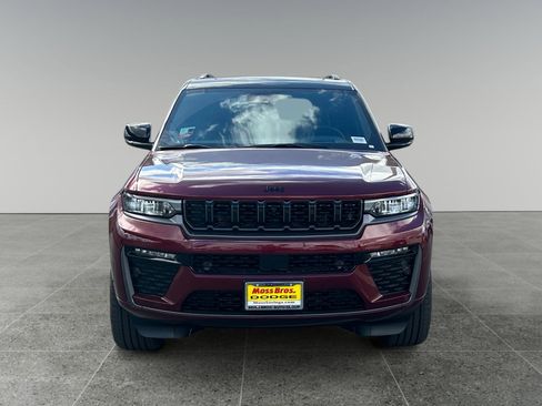 New 2026 Jeep Grand Cherokee Summit AWD/4WD image 8