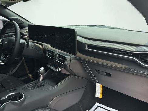 Used 2025 Ford Mustang Premium RWD image 37