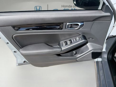 Used 2025 Honda Civic Sport Touring image 19