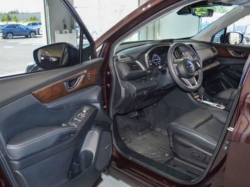 Used 2024 Subaru Ascent Touring AWD/4WD image 9