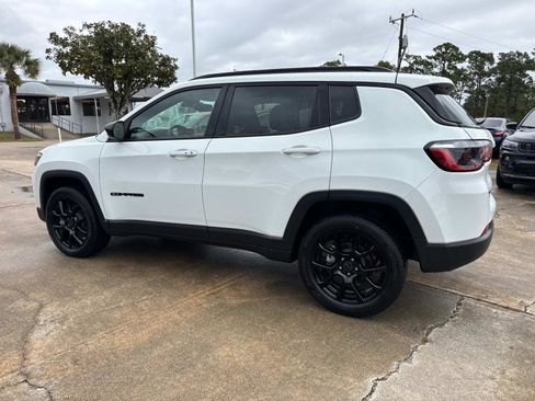 New 2026 Jeep Compass Latitude image 5