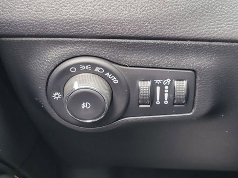 Used 2021 Jeep Compass Limited AWD/4WD image 12