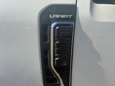 Used 2023 Ford F250 Lariat w/ Tremor Off-Road Package image 34