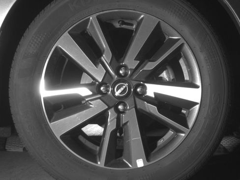 Used 2025 Nissan Versa SV image 13