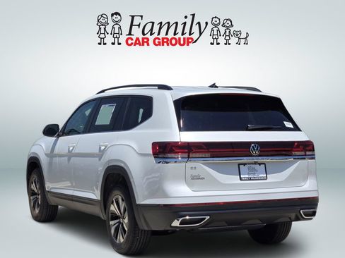 New 2026 Volkswagen Atlas SE FWD image 3