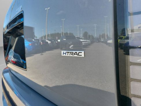 New 2026 Hyundai Ioniq 9 SE image 8