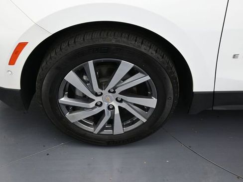 Used 2024 Chevrolet Equinox Premier FWD image 9