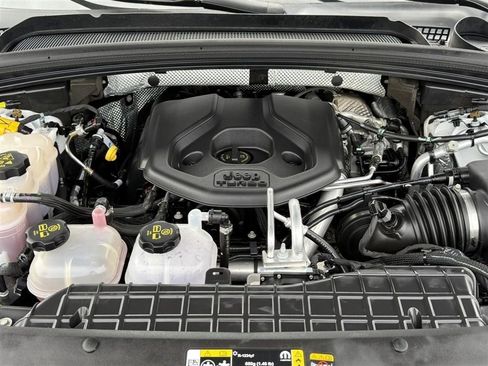 Used 2022 Jeep Grand Cherokee Trailhawk w/ Luxury Tech Group III AWD/4WD image 51