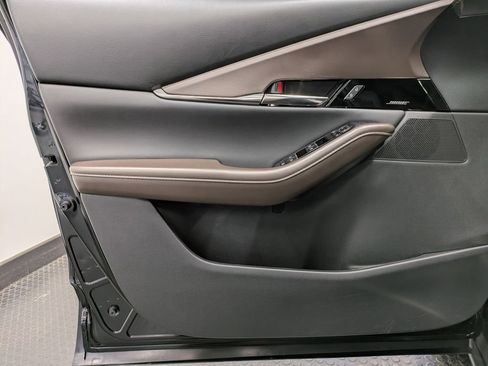 Used 2025 MAZDA CX-30 AWD 2.5 S w/ Premium Package image 8