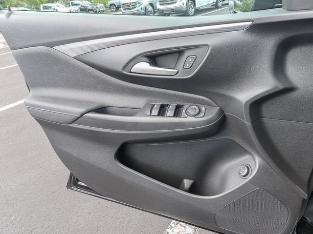 New 2026 Buick Envista Avenir FWD image 13