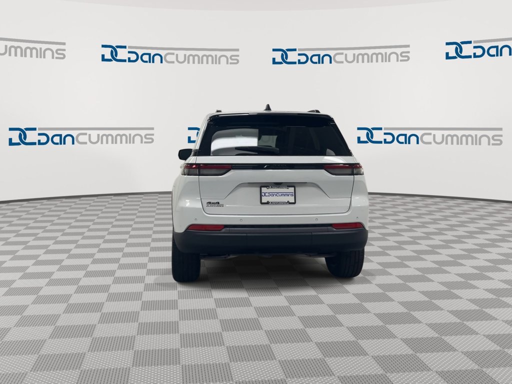 New 2026 Jeep Grand Cherokee Limited w/ Limited Altitude Package AWD/4WD image 7