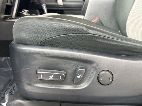 Certified 2024 Toyota 4Runner SR5 AWD/4WD image 27