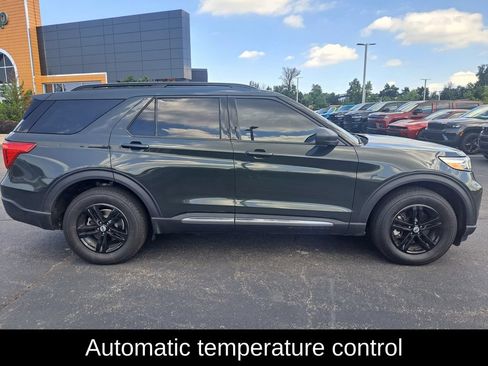 Used 2022 Ford Explorer XLT w/ Equipment Group 202A AWD/4WD image 2
