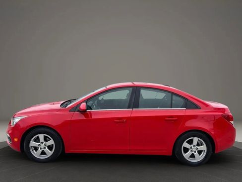 Used 2015 Chevrolet Cruze LT FWD image 4