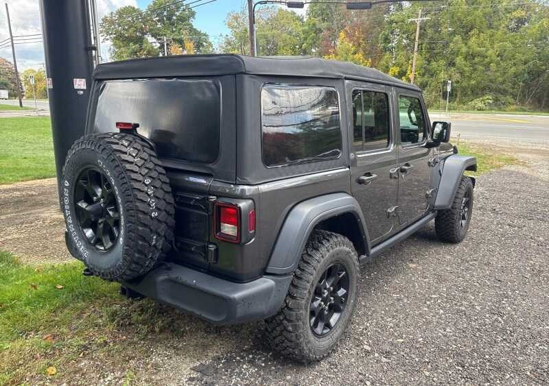 Used 2023 Jeep Wrangler Unlimited Sport AWD/4WD image 5