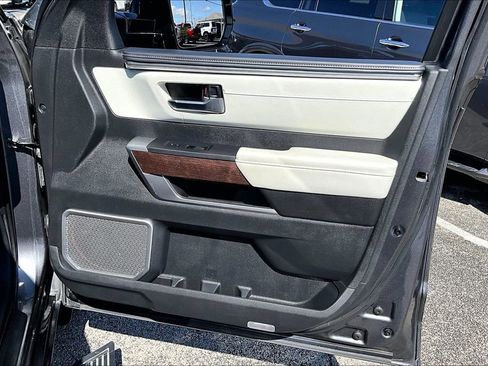 Used 2024 Toyota Sequoia Capstone AWD/4WD image 26