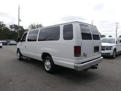 Used 2012 Ford E-350 and Econoline 350 XLT RWD image 8