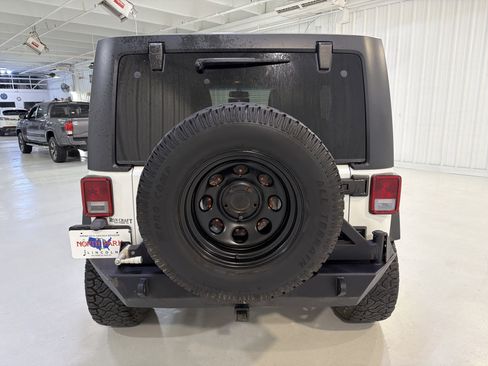 Used 2013 Jeep Wrangler Unlimited Sport image 4