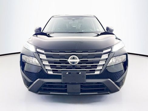 Certified 2026 Nissan Rogue SV image 2