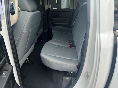Used 2017 RAM 1500 Express AWD/4WD image 12