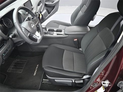 Used 2025 Nissan Sentra SV w/ All-Weather Package image 13