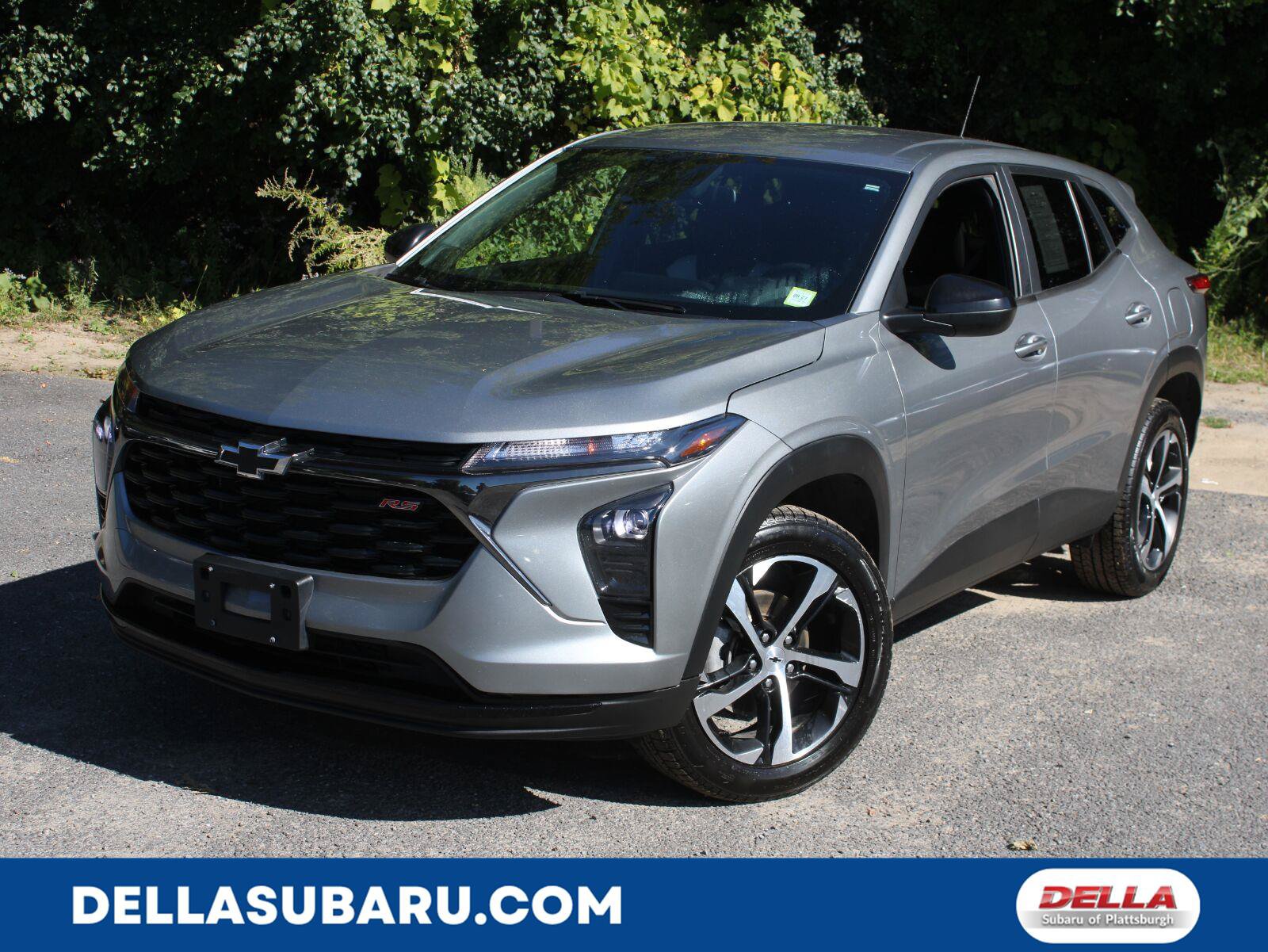 Used 2024 Chevrolet Trax RS w/ Driver Confidence Package FWD image 1