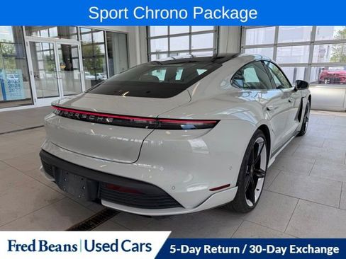 Used 2022 Porsche Taycan 4S AWD/4WD image 4