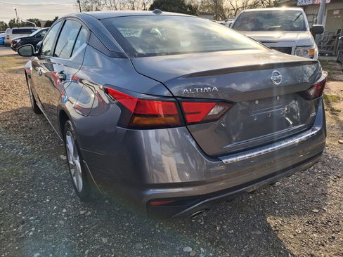 Used 2019 Nissan Altima 2.5 SR AWD/4WD image 3