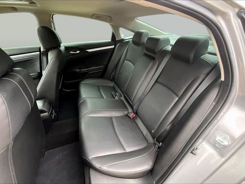 Used 2018 Honda Civic Touring image 21