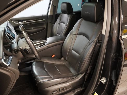 Used 2019 Buick Enclave Avenir w/ Avenir Technology Package image 3