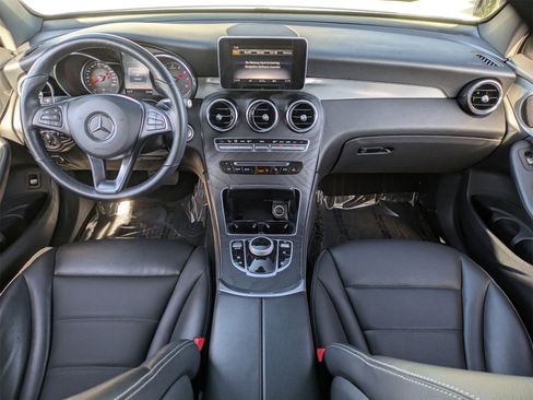 Used 2019 Mercedes-Benz GLC 300 image 7