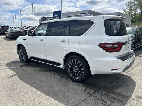 Used 2023 Nissan Armada Platinum w/ Captain's Chairs Package AWD/4WD image 13