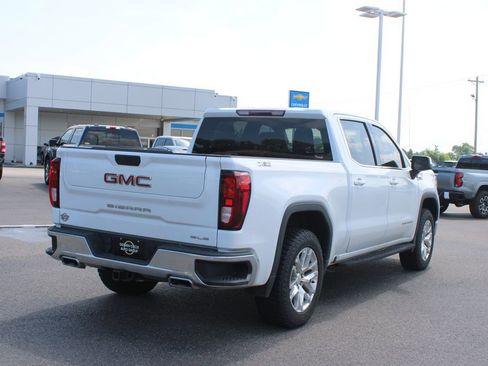 Used 2021 GMC Sierra 1500 SLE w/ X31 Off-Road Package AWD/4WD image 9