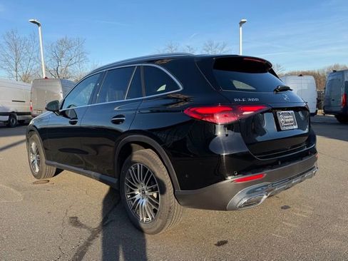 Used 2026 Mercedes-Benz GLC 300 4MATIC image 5