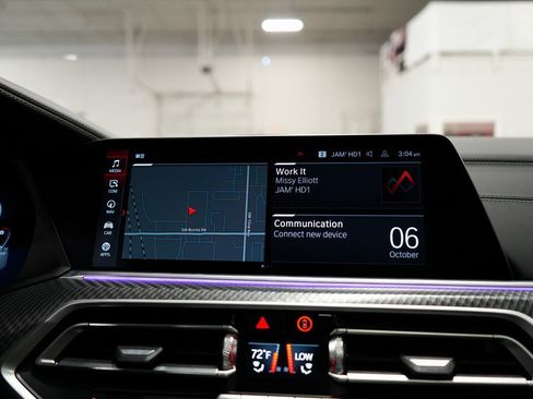 Used 2021 BMW X5 M w/ Executive Package image 25