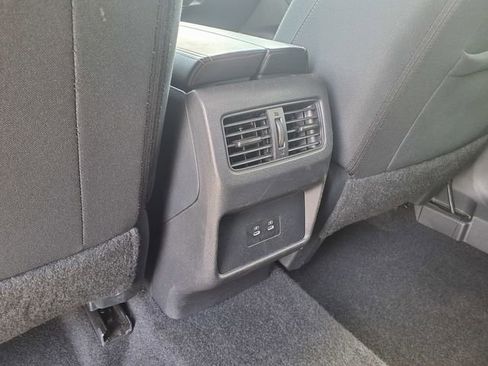 Used 2025 Nissan Rogue SV AWD/4WD image 20