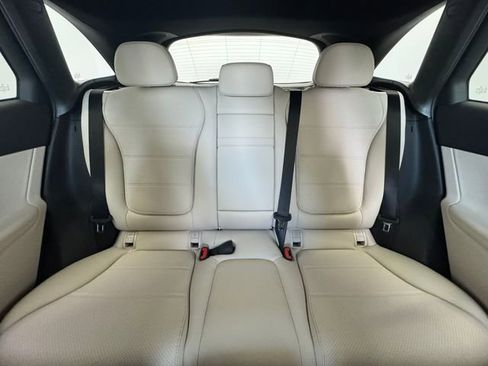 New 2026 Mercedes-Benz GLC 300 image 7