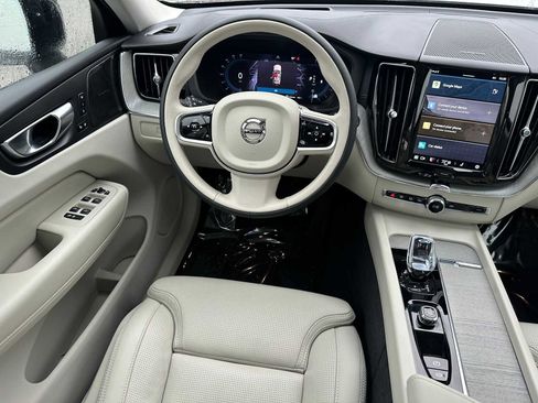 Used 2025 Volvo XC60 B5 Ultra w/ Protection Package Premier image 17
