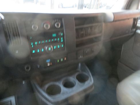 Used 2016 Chevrolet Express 2500 LS image 10